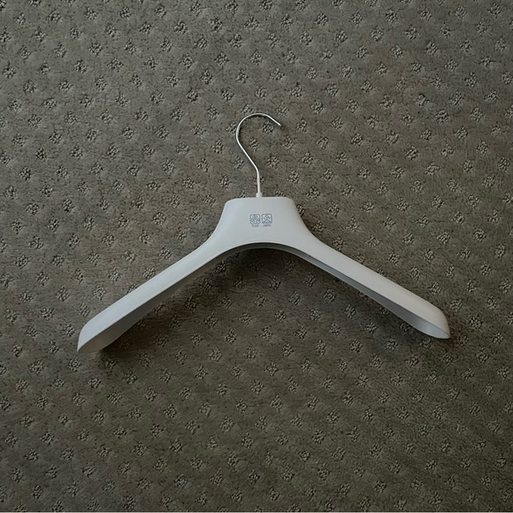 💯 Authentic Moncler hanger - Picture 4 of 5